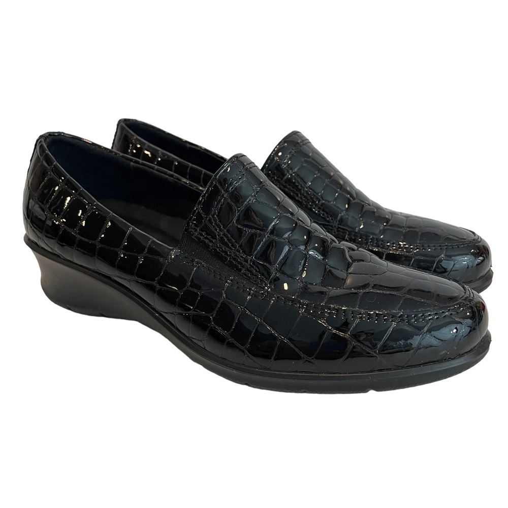 Ecco Felicia Leather Court Shoe Womens 5.5 Black Patent Croc Print Wedge EUC